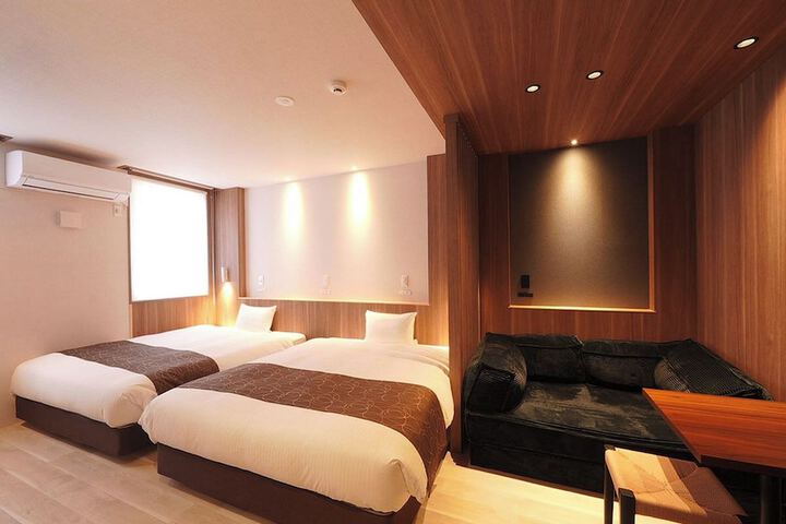 Room 45 of 82