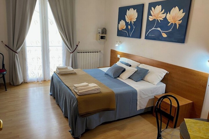 Room 49 of 170
