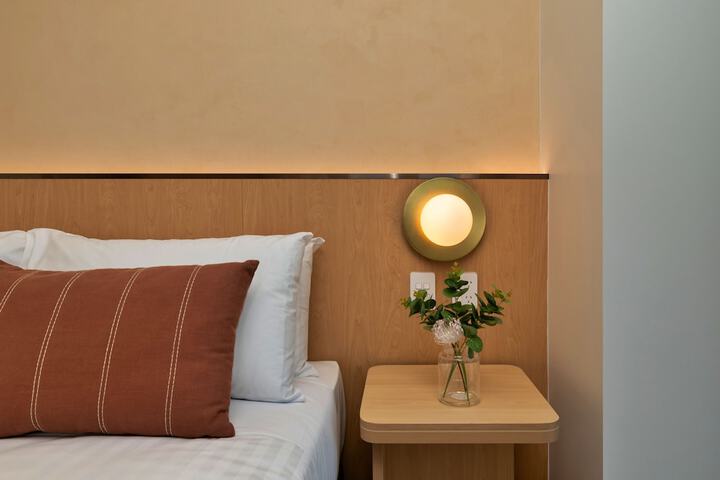 Room 28 of 71