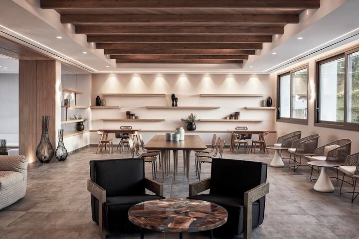 Guest Lobby