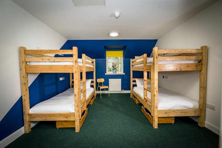 Room 11 of 77
