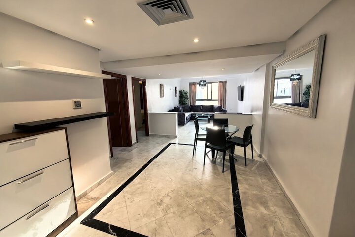 Room 169 of 404