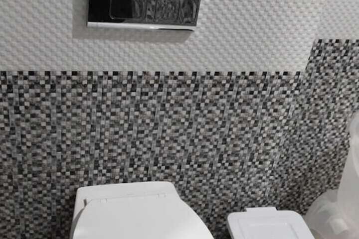 Room 16 of 28