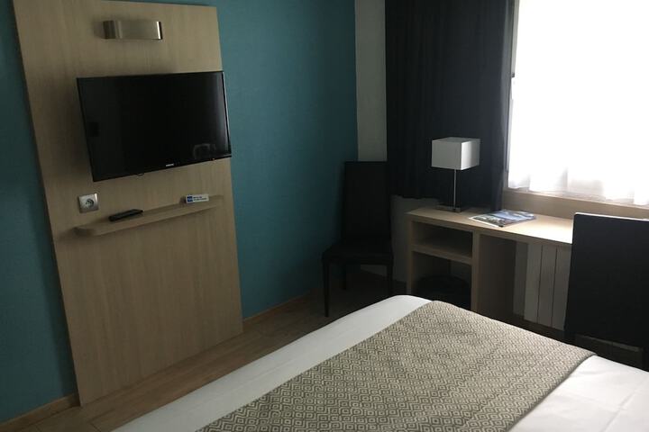 Room 13 of 51