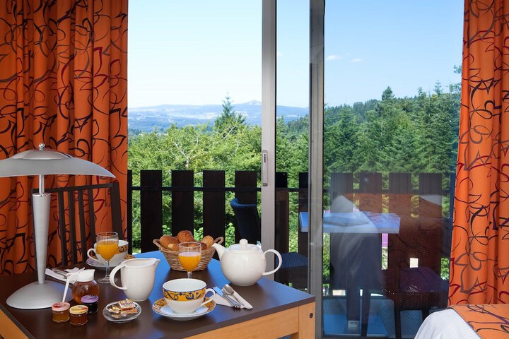 Breakfast/Coffee Service 22 of 29