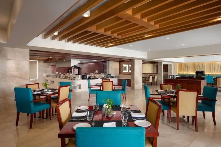 Dining Photos