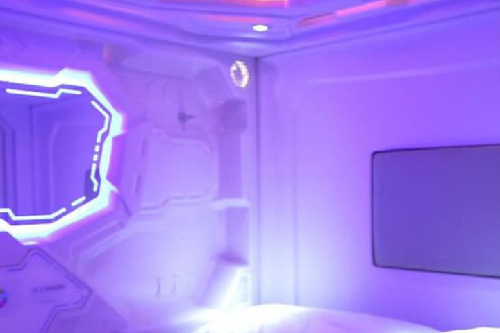 Room 10 of 26