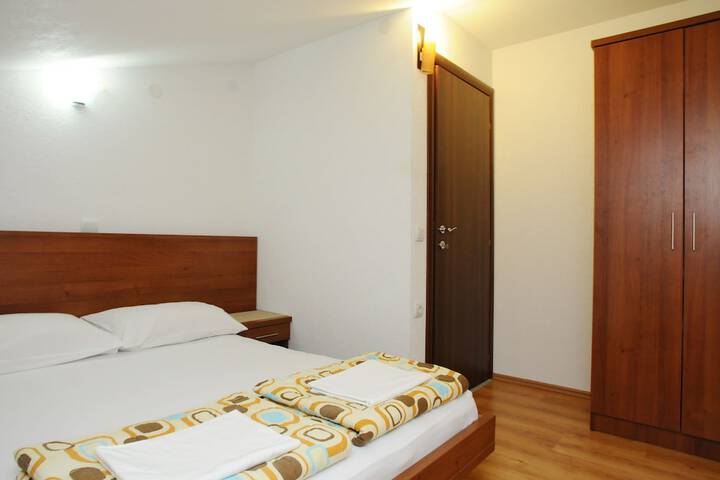 Room 14 of 45