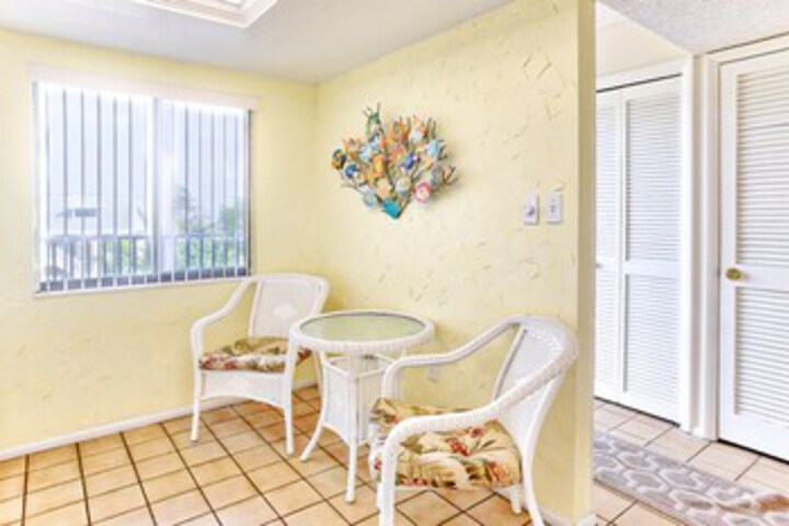 Room 16 of 16