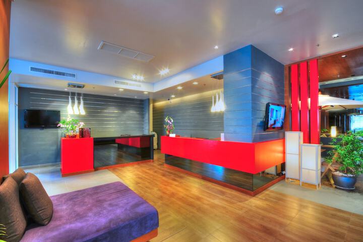 Entrance & Lobby