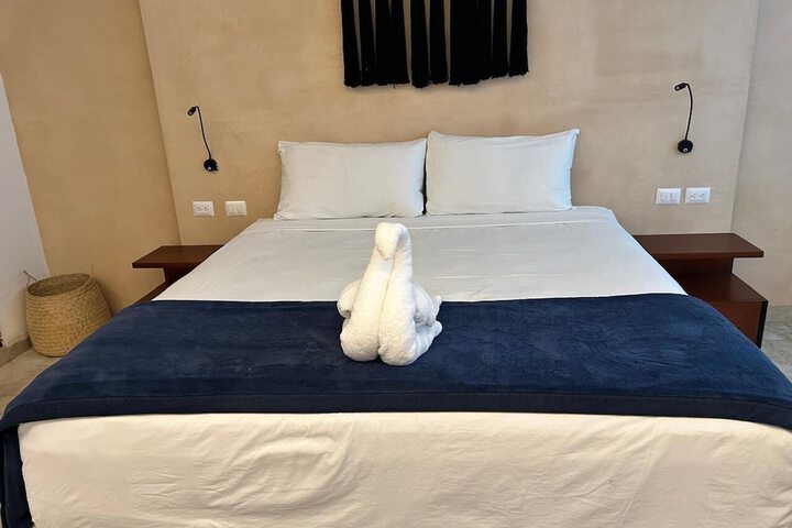 Room 13 of 22