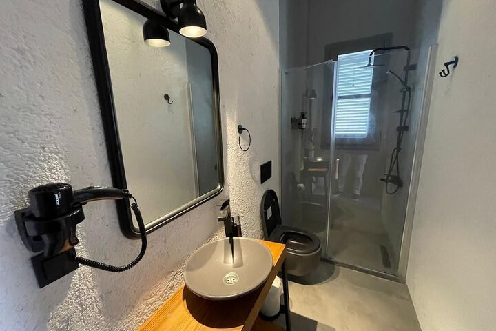 Room 61 of 75