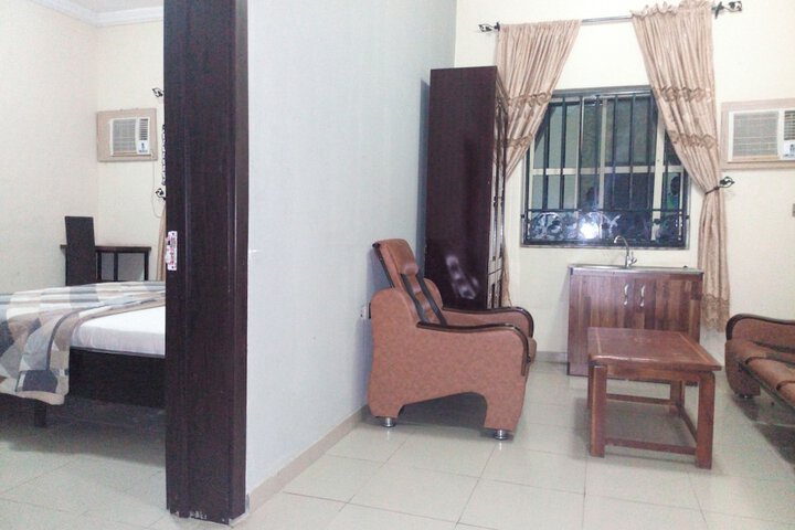 Room 14 of 24
