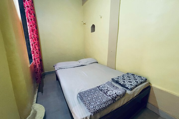 Room 9 of 47