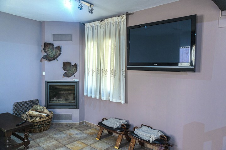Room 12 of 23