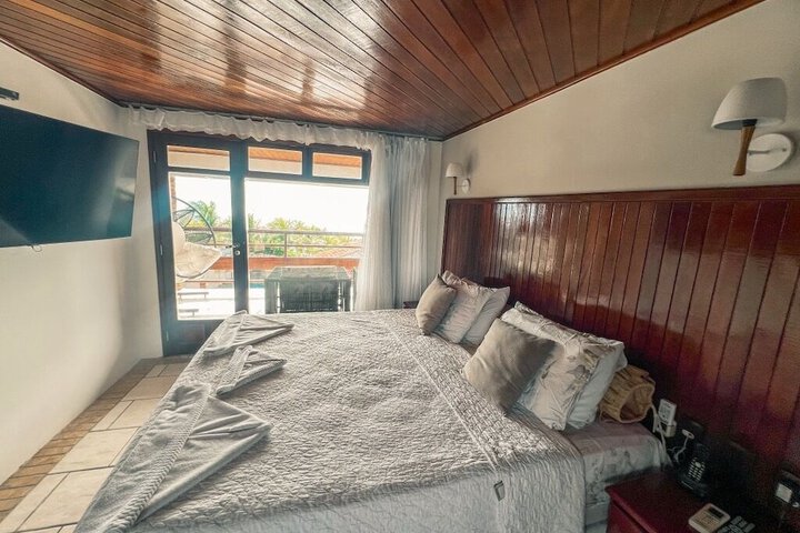 Room 15 of 49