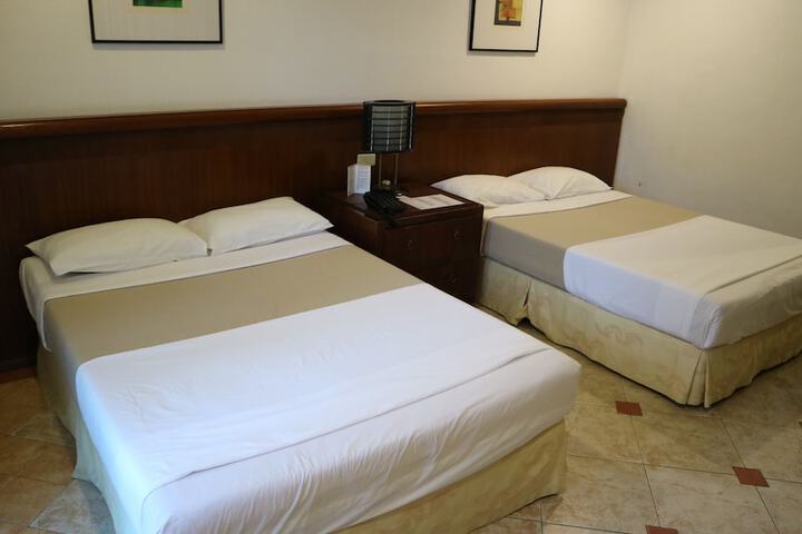 Room 5 of 50