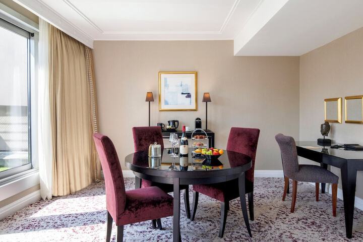 Room 54 of 101