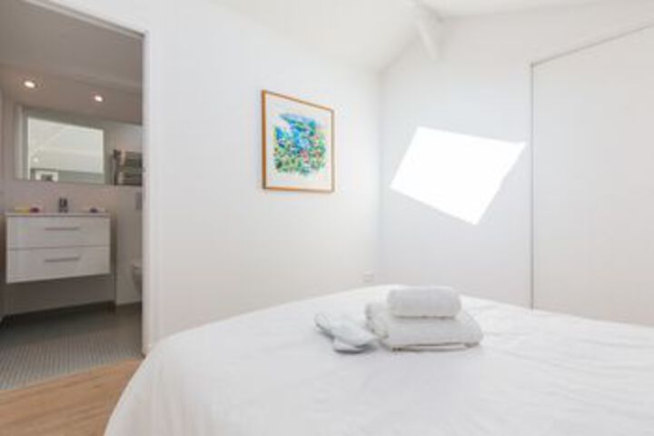 Room 6 of 21
