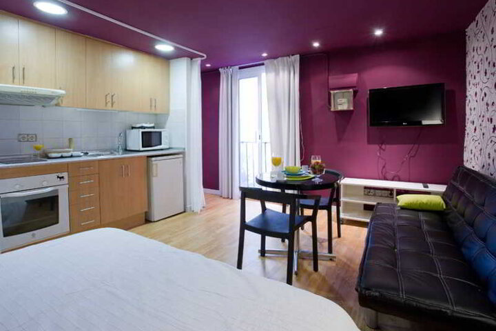 Room 1 of 8