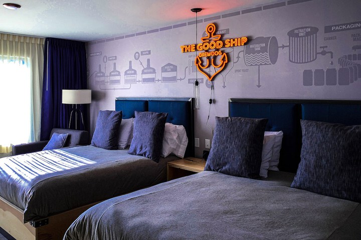 Room 18 of 38