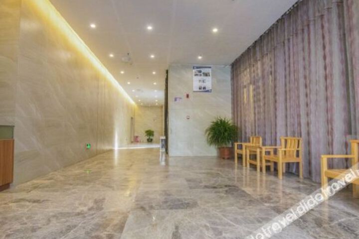 Hotel Interior 6 of 19