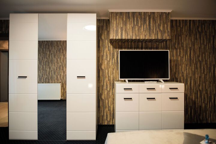 Room 57 of 132