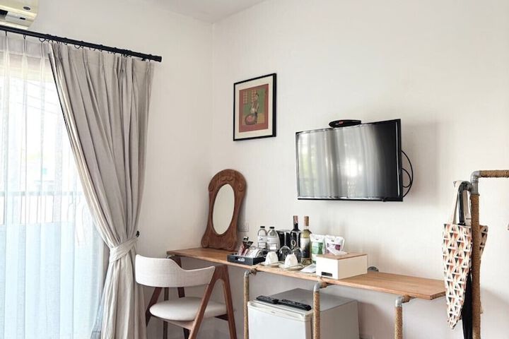 Room 44 of 108
