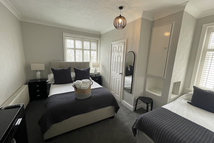 Room 3 of 15