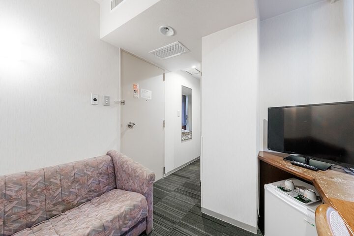 Room 28 of 112