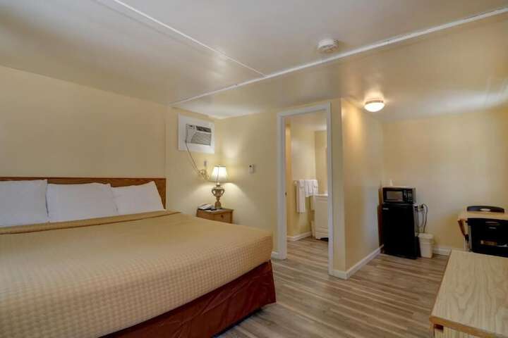 Room 6 of 58