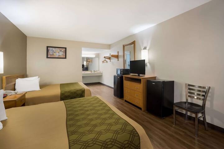 Room 6 of 36
