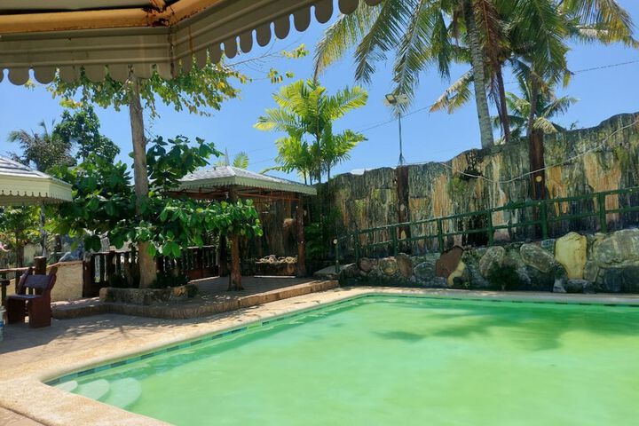 Pool 33 of 56