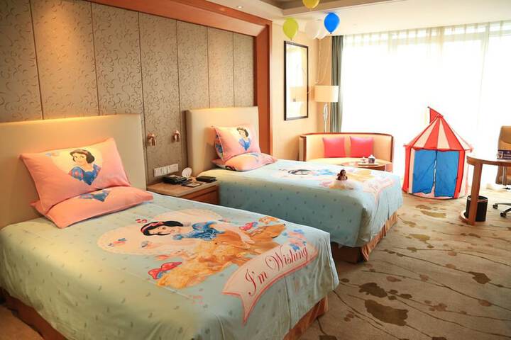 Room 19 of 45