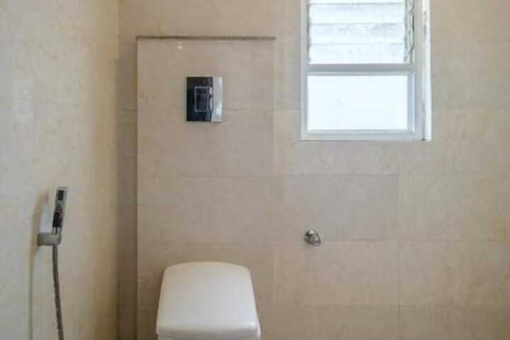 Room 14 of 18