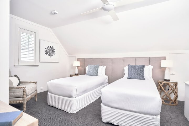 Room 18 of 74