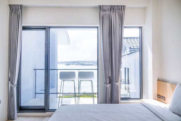 Room 15 of 145