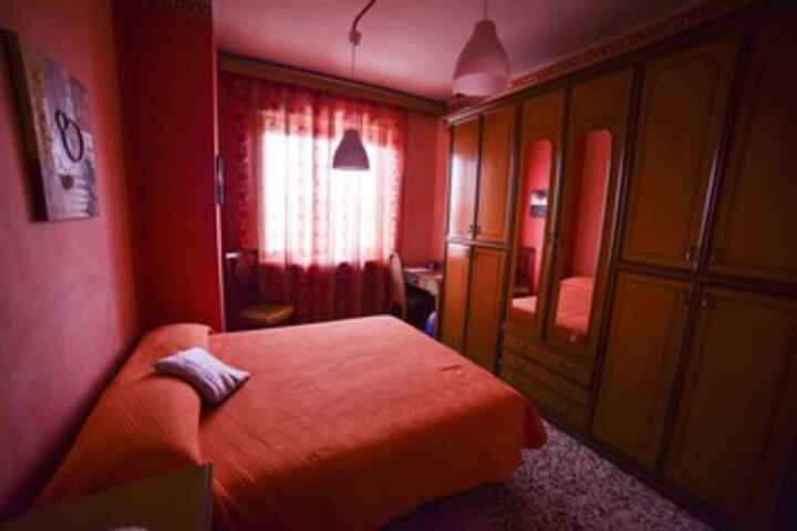 Room 21 of 34