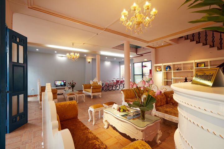 Hotel Interior 2 of 37