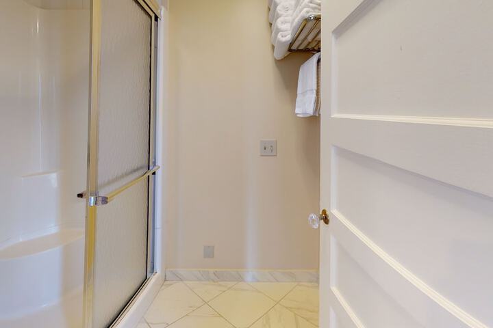 Room 68 of 85