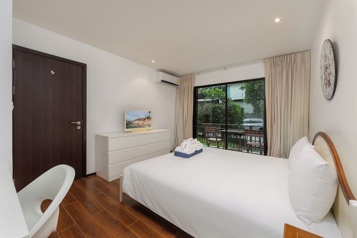 Room 30 of 151