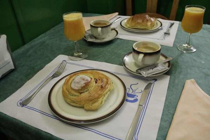 Breakfast area