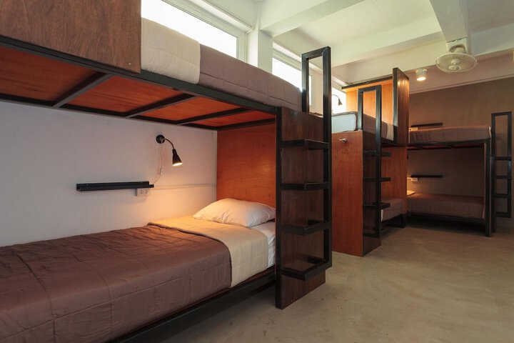 Room 6 of 50