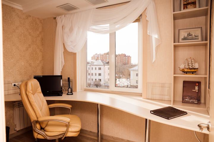 Room 3 of 87