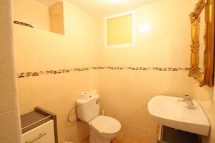 Room 2 of 24