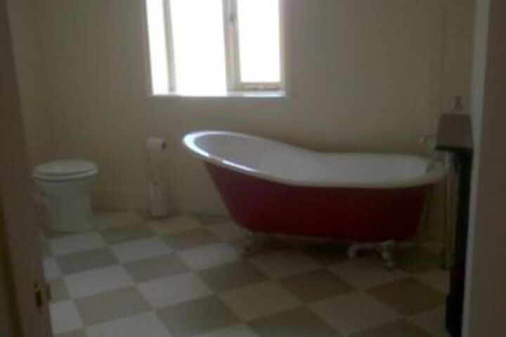 Room 9 of 61