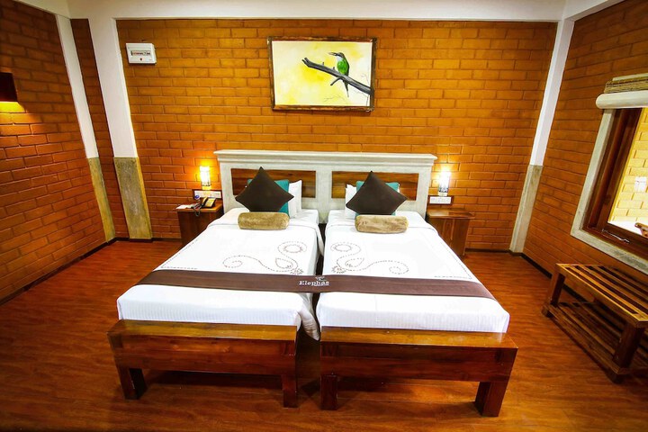 Room 4 of 38