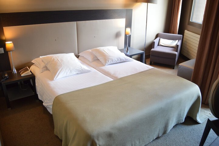 Room 5 of 39