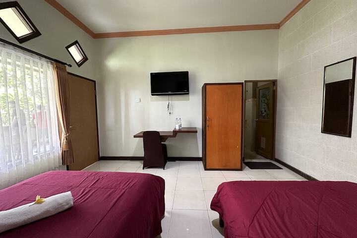 Room 12 of 24