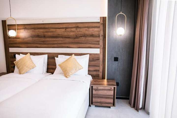 Room 3 of 18